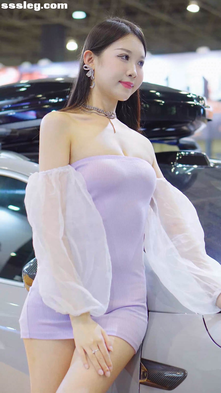 V (1).jpg
