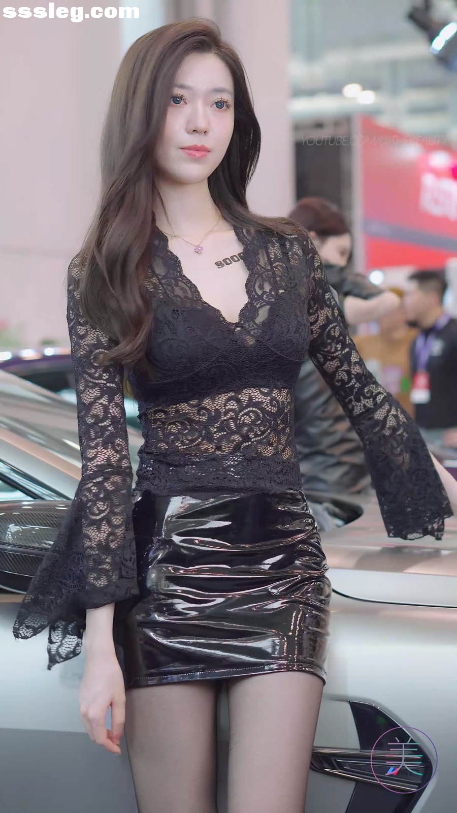 V (1).jpg