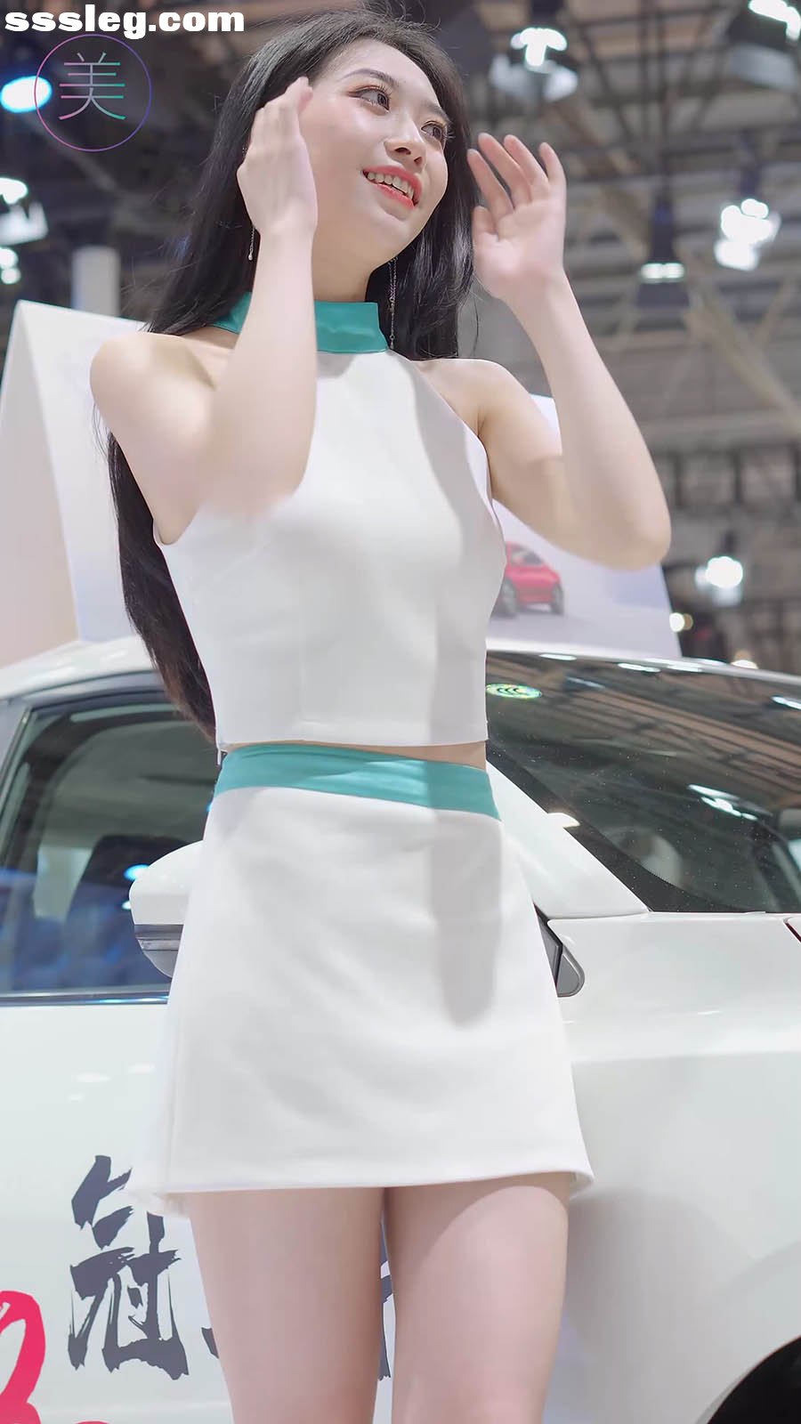 V.jpg