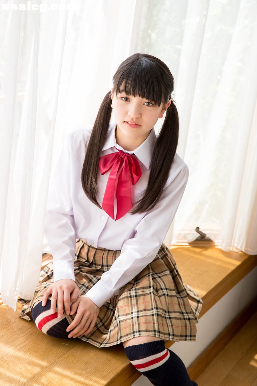 pre_hinako3_02_033.jpg