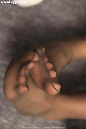 [IESS异思趣向] 丝享家2369 小金 咖丝OL(下)[81P132M]