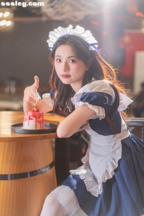[YITUYU艺图语]2025.12.11 酒馆里的蓝白甜风服务生 小张[39P425M]