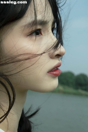[YITUYU艺图语]2025.12.26 沉默小姐 俞清越[35P84M]