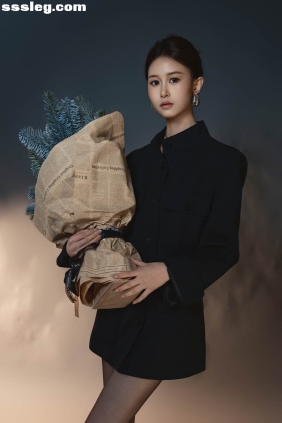 [YITUYU艺图语]2025.12.25 圣诞写真 Lili[20P175M]