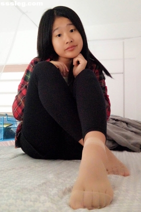 学妹校园寝室短丝系列030期 若琳[41P27M]