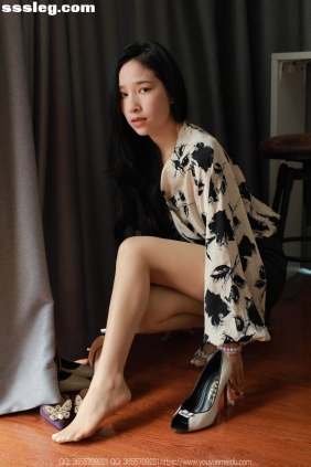 [IESS异思趣向] 丝享家2028 美子 鱼嘴高跟(上)[90P72M]