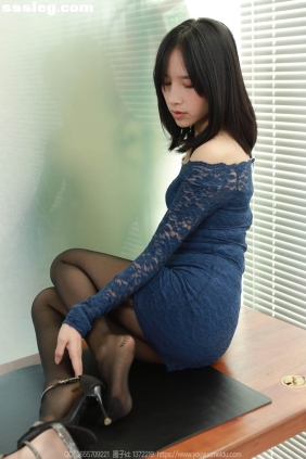 [IESS异思趣向] 丝享家1956 美子 紫色短裙