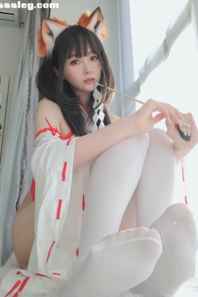 白银81 神社小狐狸[93P+7V596M]