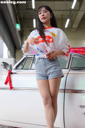 DAEPAE Model Jin Yena White Tee[1V750M]
