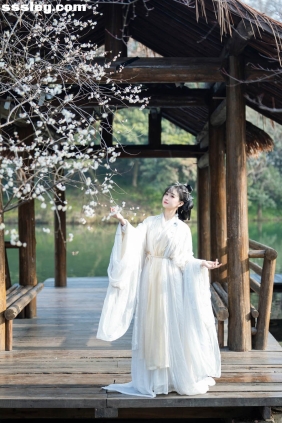 [YITUYU艺图语]2026.02.04 梅花独自开 湫一只岁岁[49P1.19G]