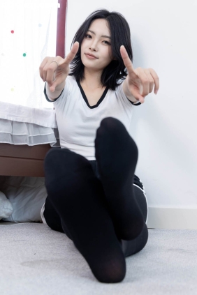 物恋传媒 No.2777 小爱 厚黑丝[160P+1V4.05G]
